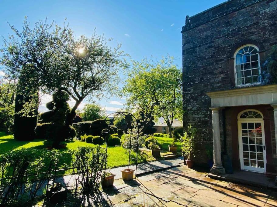 Unique Country Estate Nr Mountains & Beach Silloth Bagian luar foto